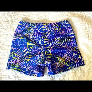 Worn a few times… gave the high rise a chance… just not for me.